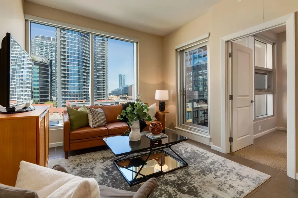211 13 Avenue SE Calgary AB T2G 1E1
