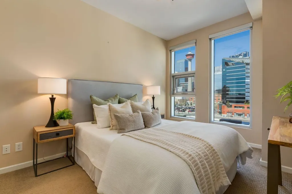 211 13 Avenue SE Calgary AB T2G 1E1