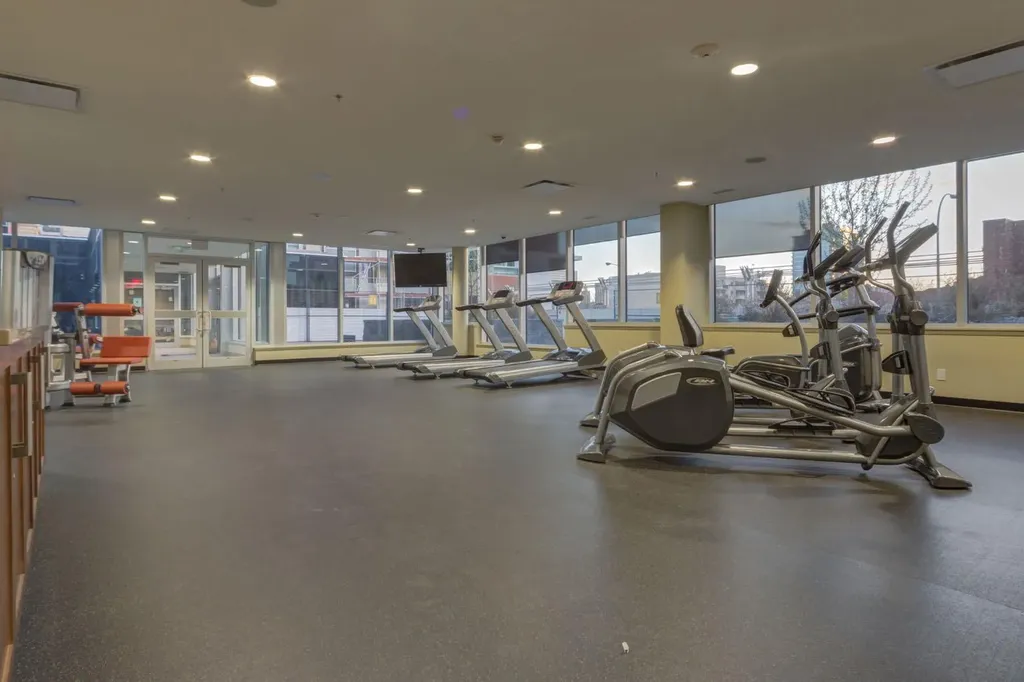 211 13 Avenue SE Calgary AB T2G 1E1