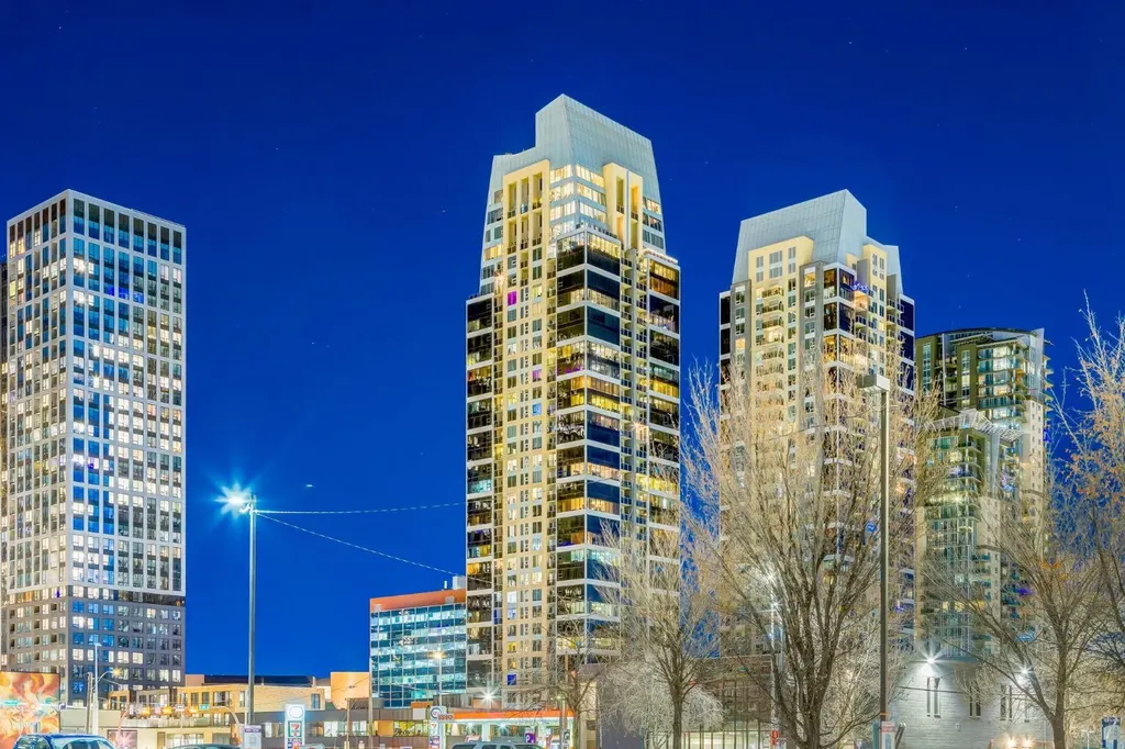 211 13 Avenue SE Calgary AB T2G 1E1