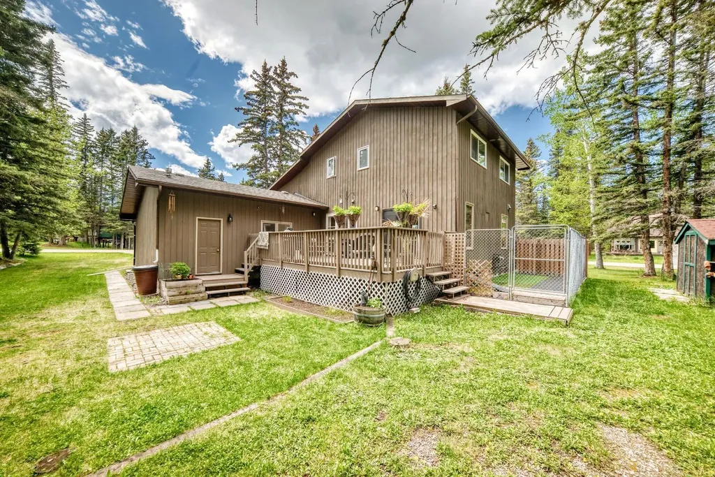 2 Wolf Close Rural Rocky View County AB T3Z 1A3