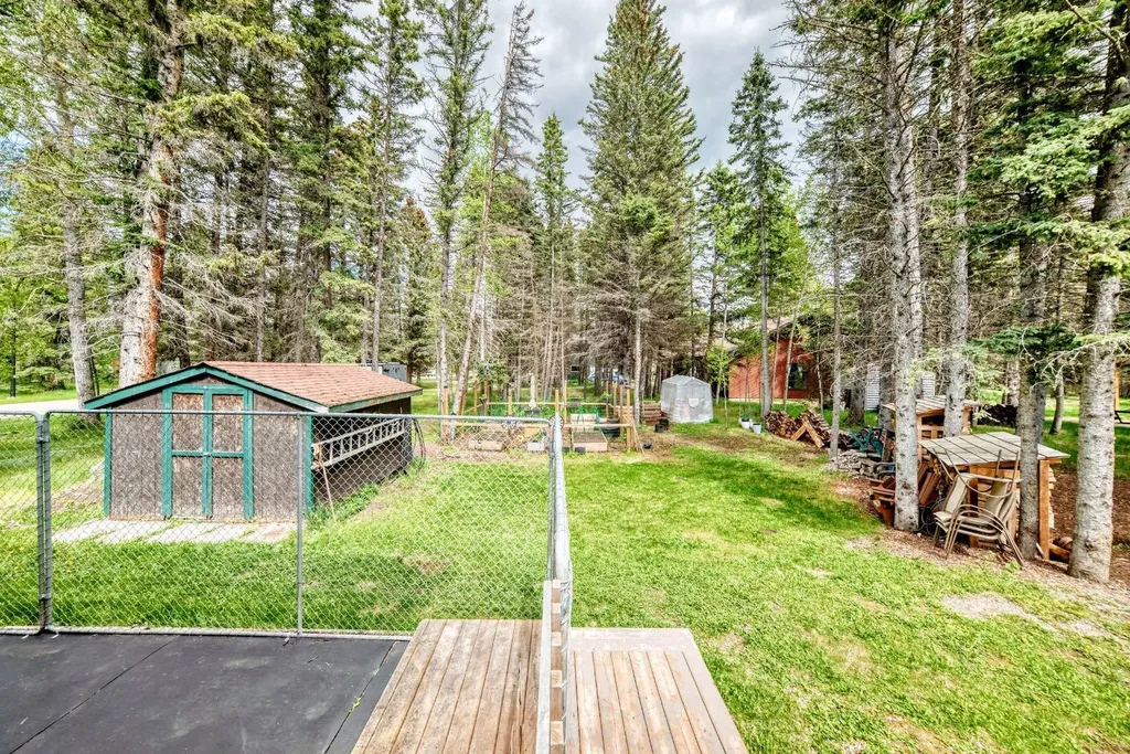 2 Wolf Close Rural Rocky View County AB T3Z 1A3