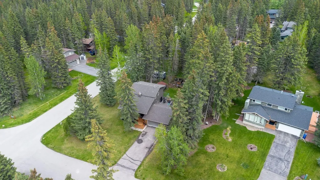 2 Wolf Close Rural Rocky View County AB T3Z 1A3