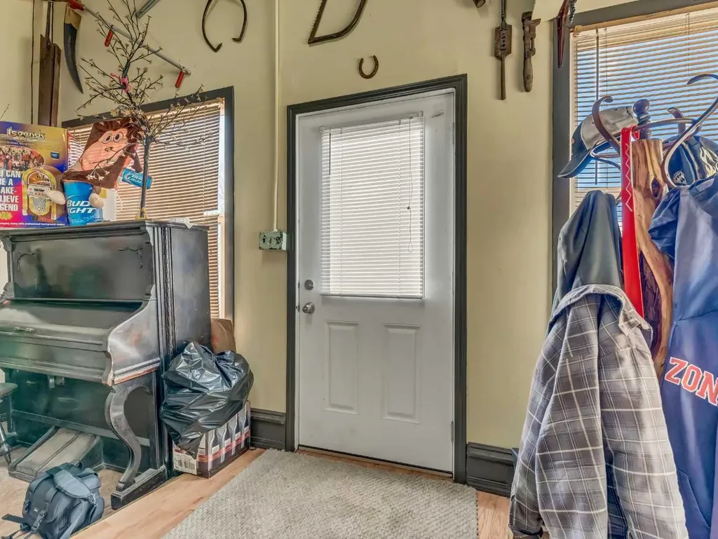 517A North Railway Street SE Medicine Hat AB T1A2Z5