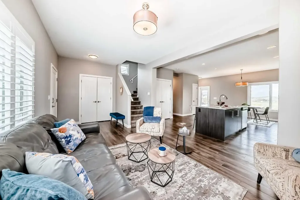 14 Aurora Heights Boulevard Blackfalds AB T4M0M1
