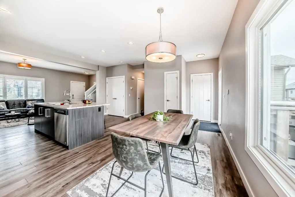 14 Aurora Heights Boulevard Blackfalds AB T4M0M1