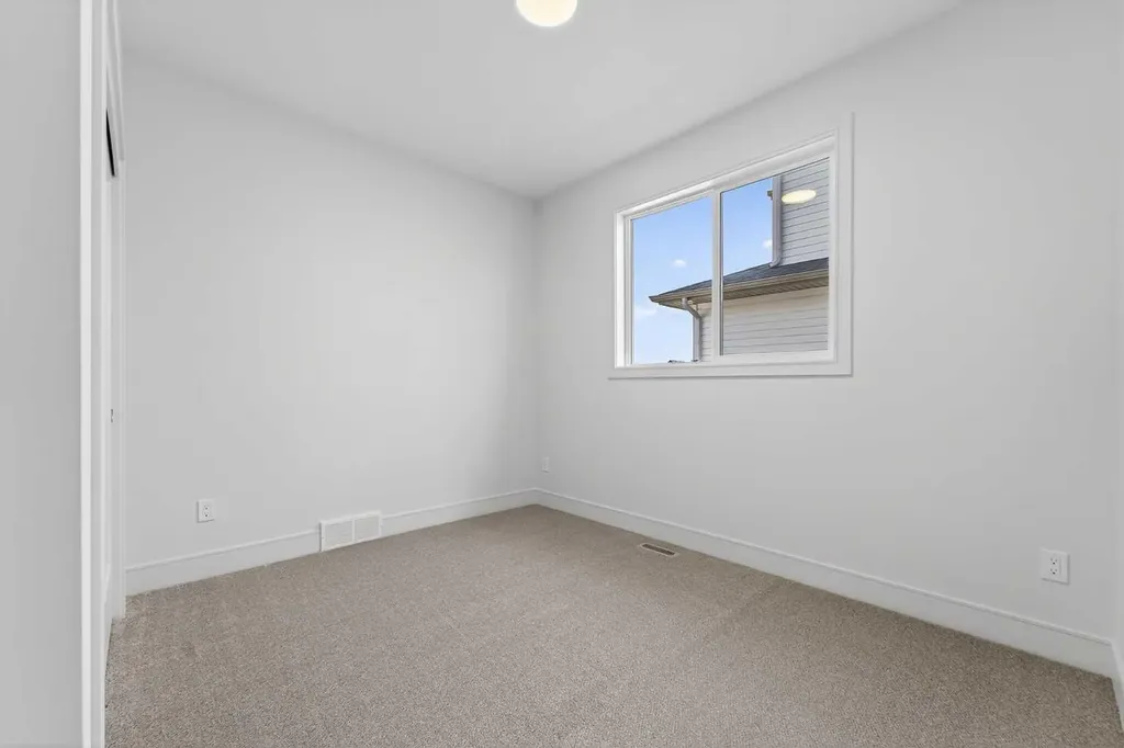 161 Caribou Bend N Lethbridge AB T1H 7J8
