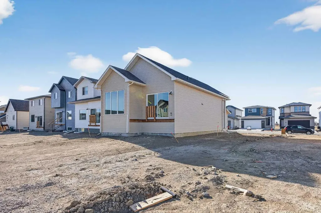 161 Caribou Bend N Lethbridge AB T1H 7J8