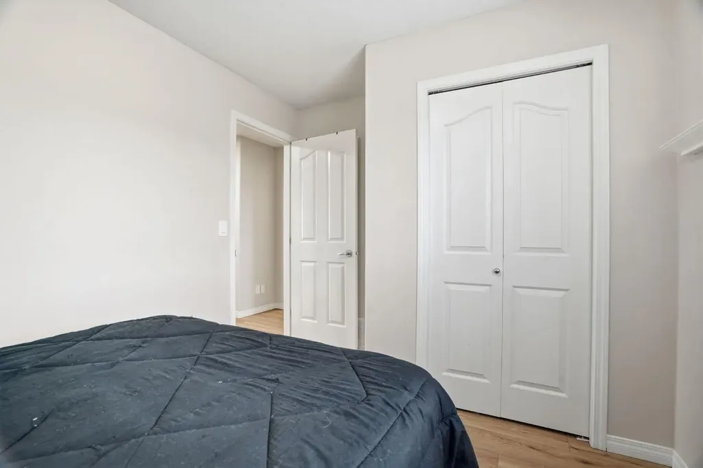 720 Willowbrook Road NW Airdrie AB T4B 2Y9