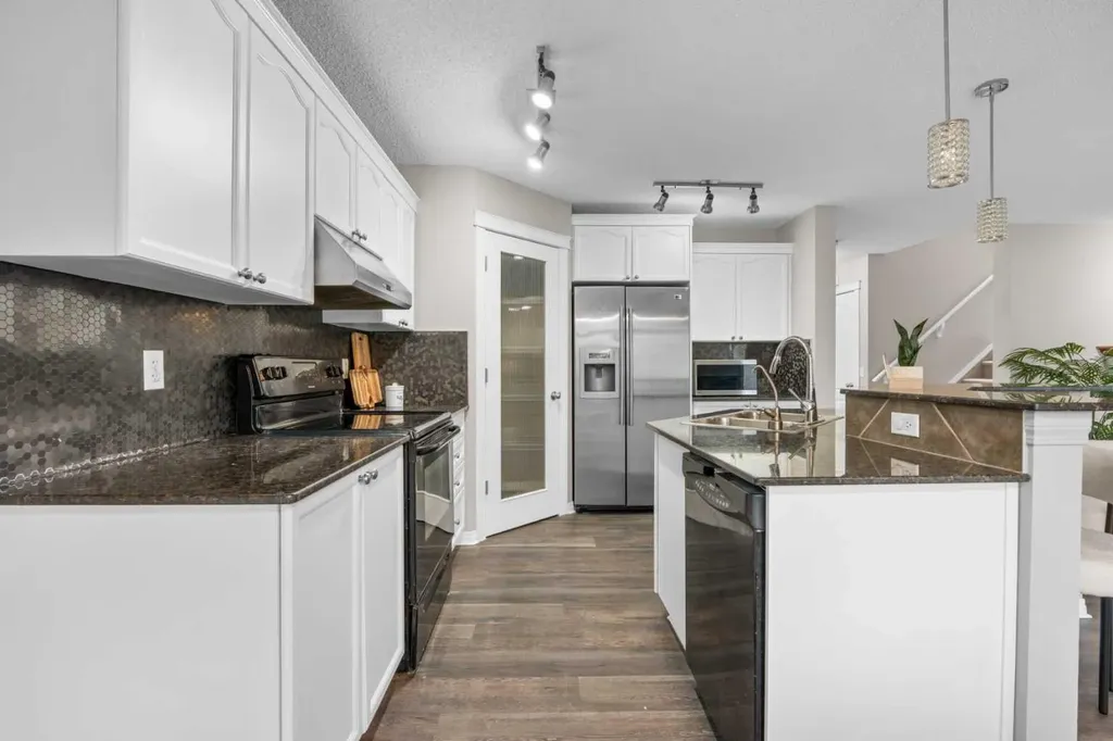 2455 Kingsland View SE Airdrie AB T4A 0A6