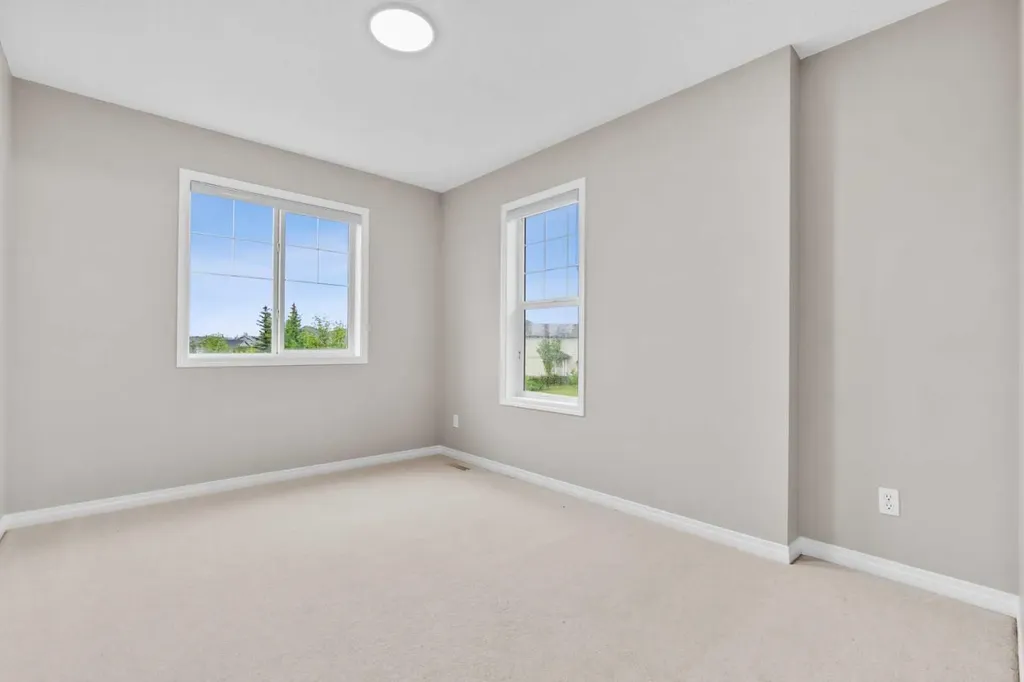 2455 Kingsland View SE Airdrie AB T4A 0A6