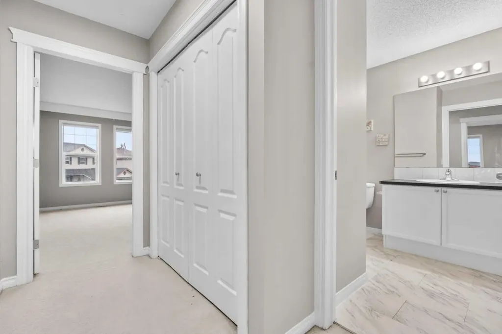 2455 Kingsland View SE Airdrie AB T4A 0A6