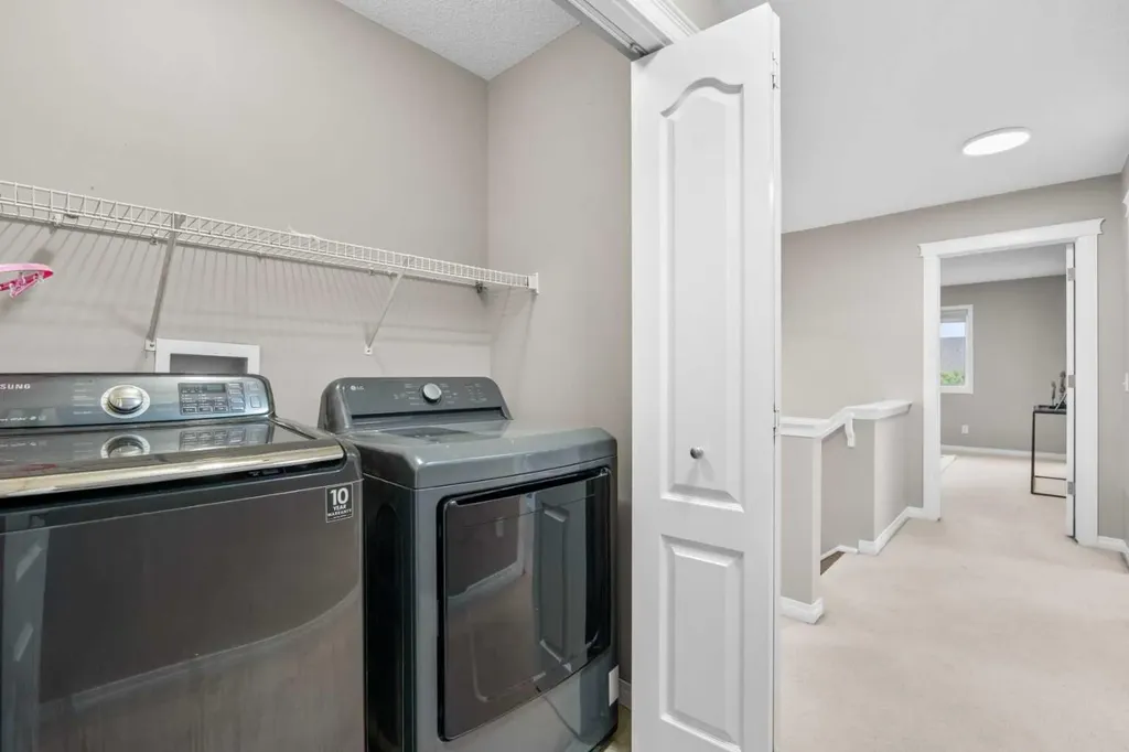 2455 Kingsland View SE Airdrie AB T4A 0A6