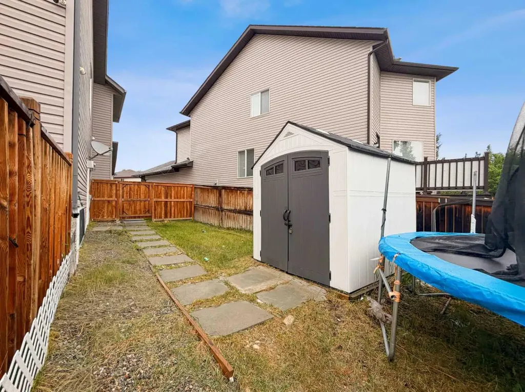 2455 Kingsland View SE Airdrie AB T4A 0A6