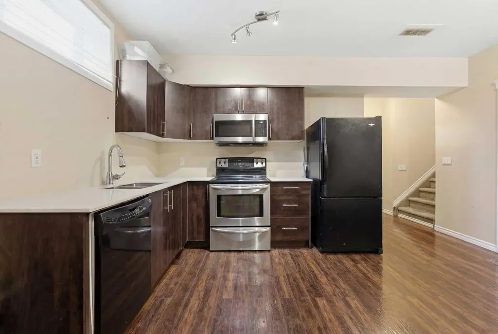 2455 Kingsland View SE Airdrie AB T4A 0A6
