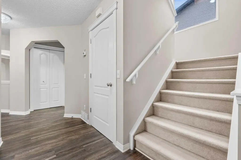 2455 Kingsland View SE Airdrie AB T4A 0A6