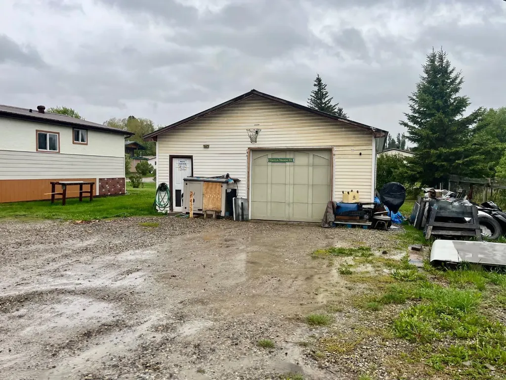 5104 50 Street Caroline AB T0M 0M0