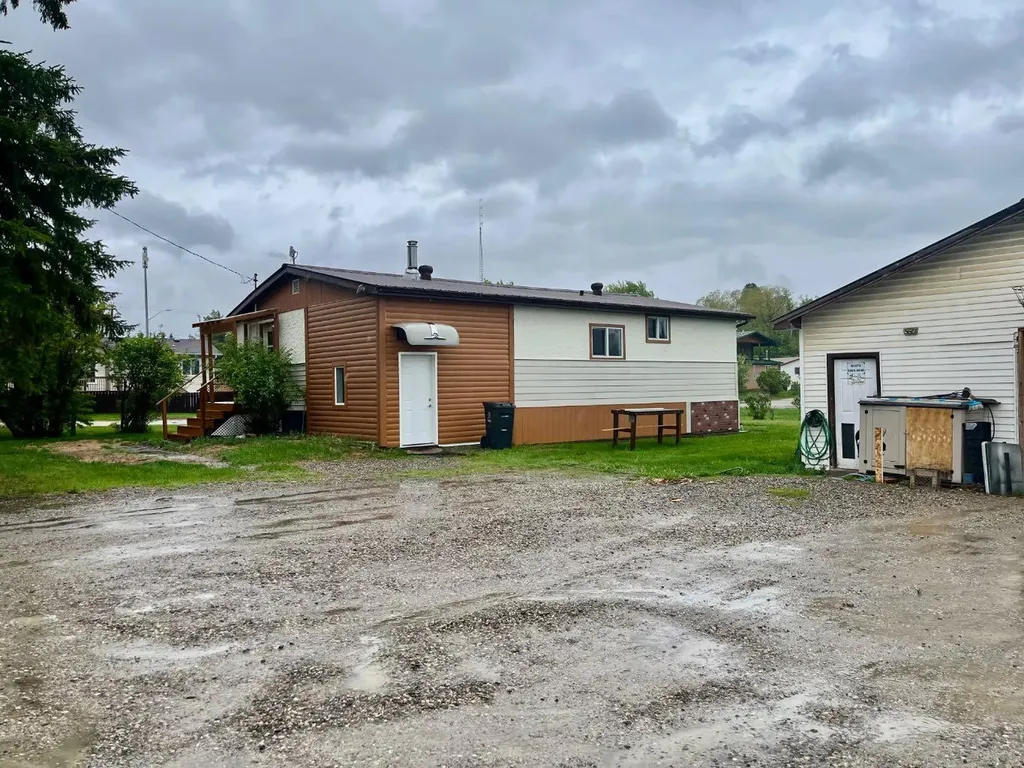 5104 50 Street Caroline AB T0M 0M0