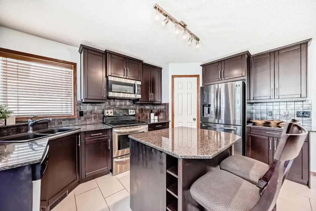 263 Coral Keys Drive NE Calgary AB T3J 3K4