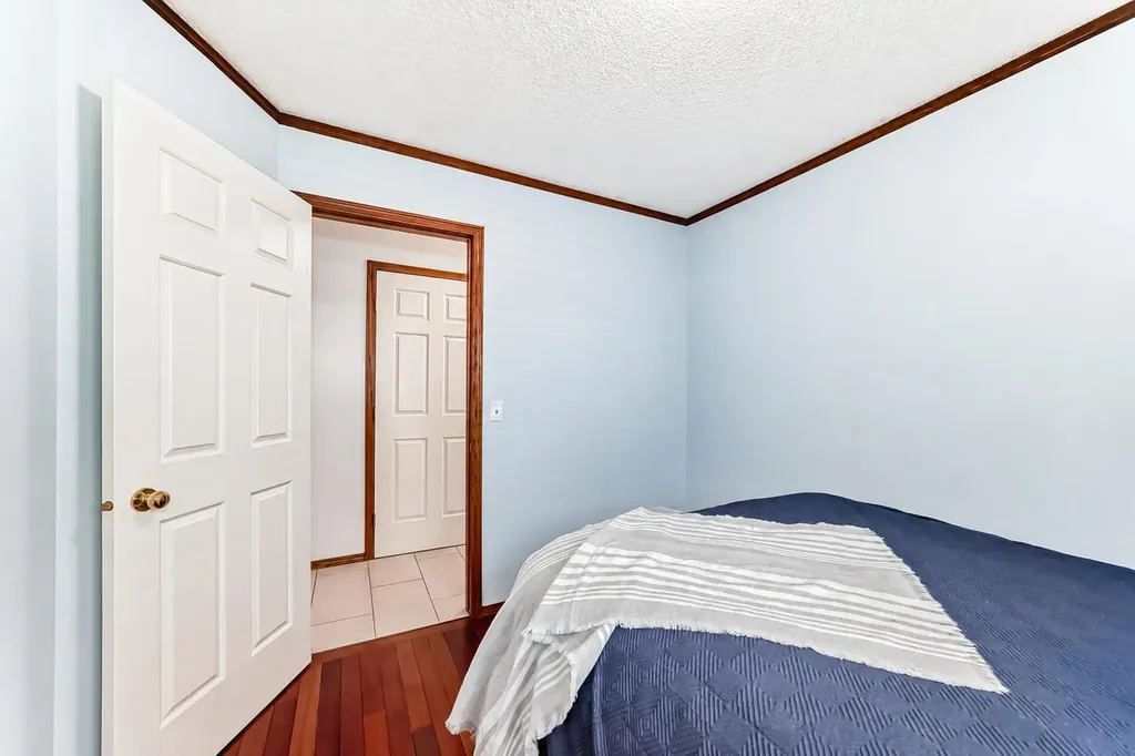 263 Coral Keys Drive NE Calgary AB T3J 3K4