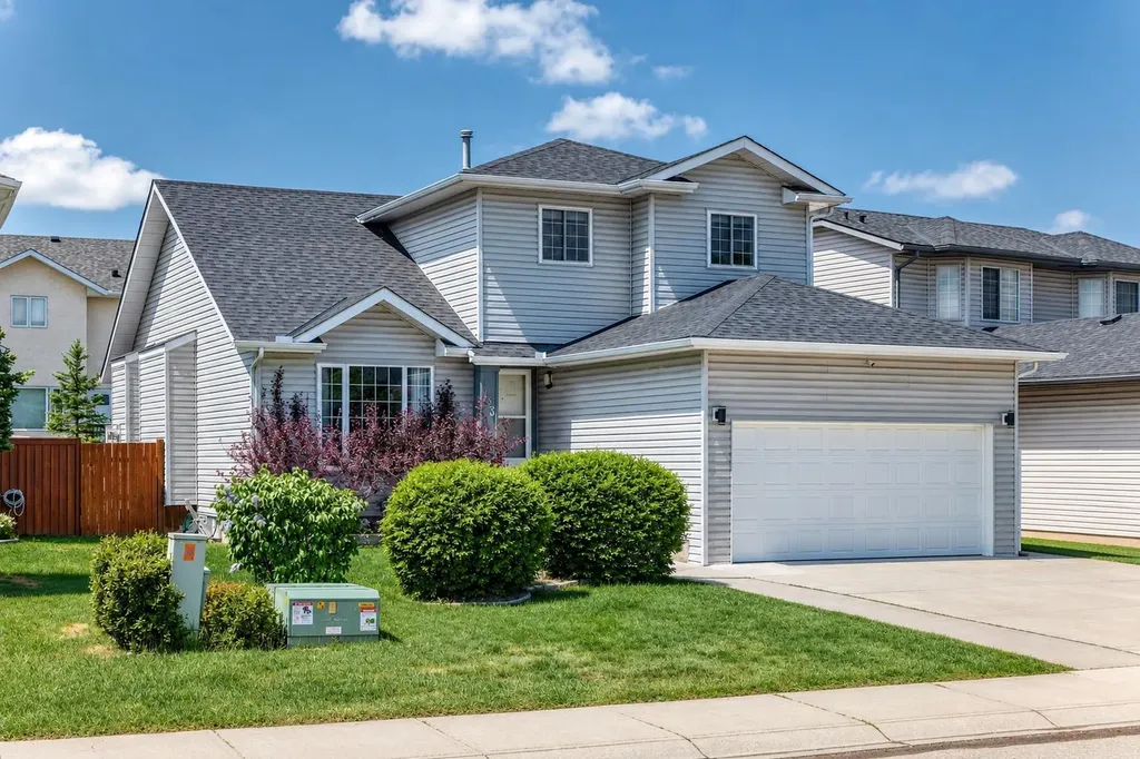 263 Coral Keys Drive NE Calgary AB T3J 3K4