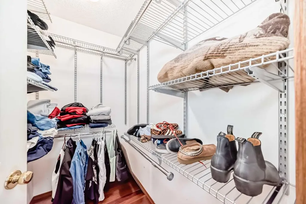 263 Coral Keys Drive NE Calgary AB T3J 3K4
