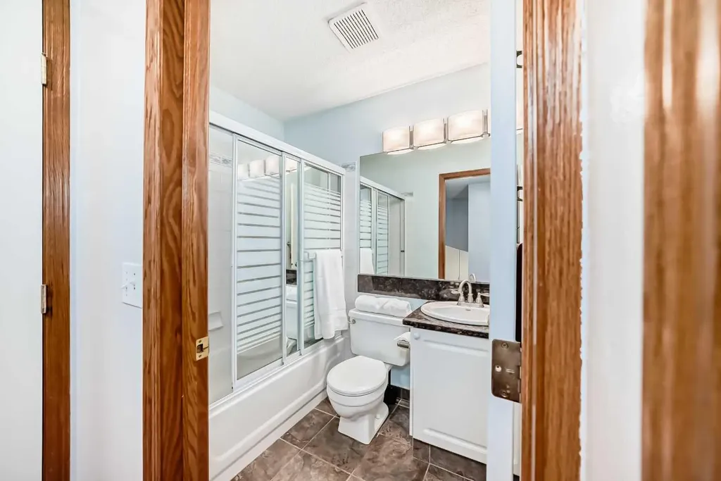 263 Coral Keys Drive NE Calgary AB T3J 3K4