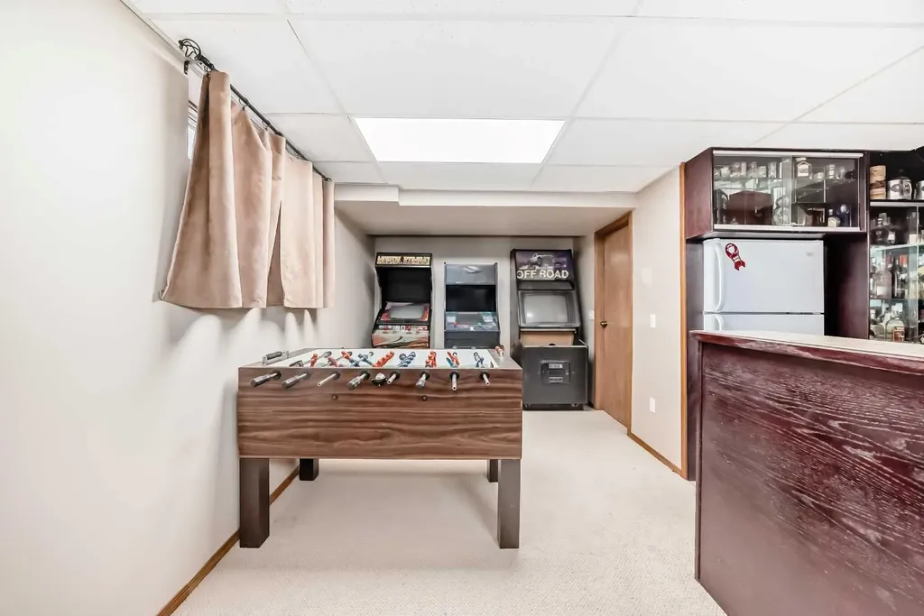 263 Coral Keys Drive NE Calgary AB T3J 3K4