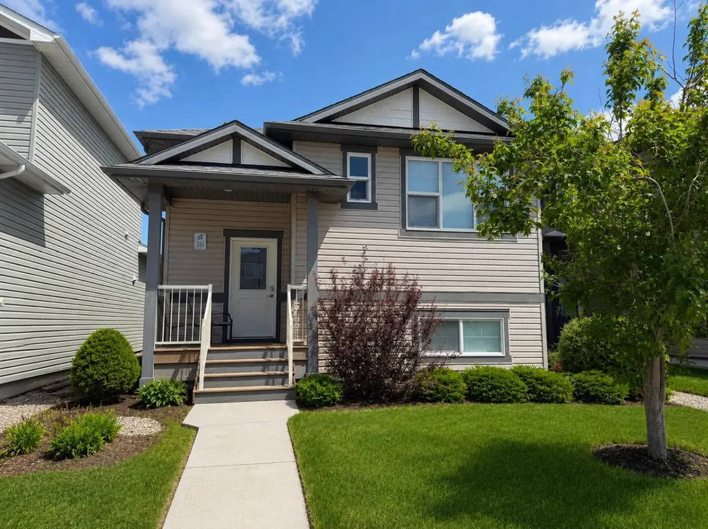 241 Agnes Short Place N Lethbridge AB T1H7G4
