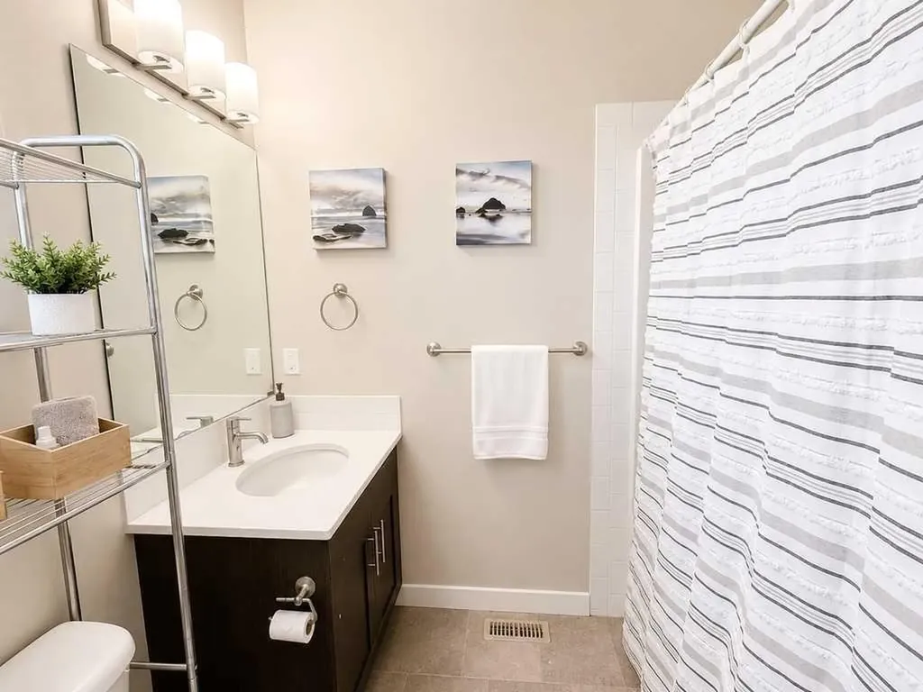 241 Agnes Short Place N Lethbridge AB T1H7G4