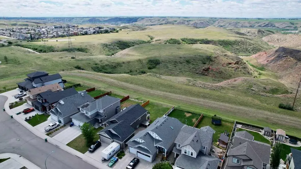 241 Agnes Short Place N Lethbridge AB T1H7G4