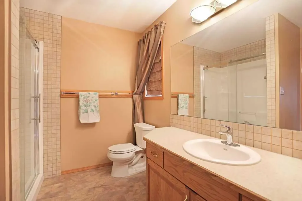 52 White Pelican Way Lake Newell Resort AB T1R 0X5