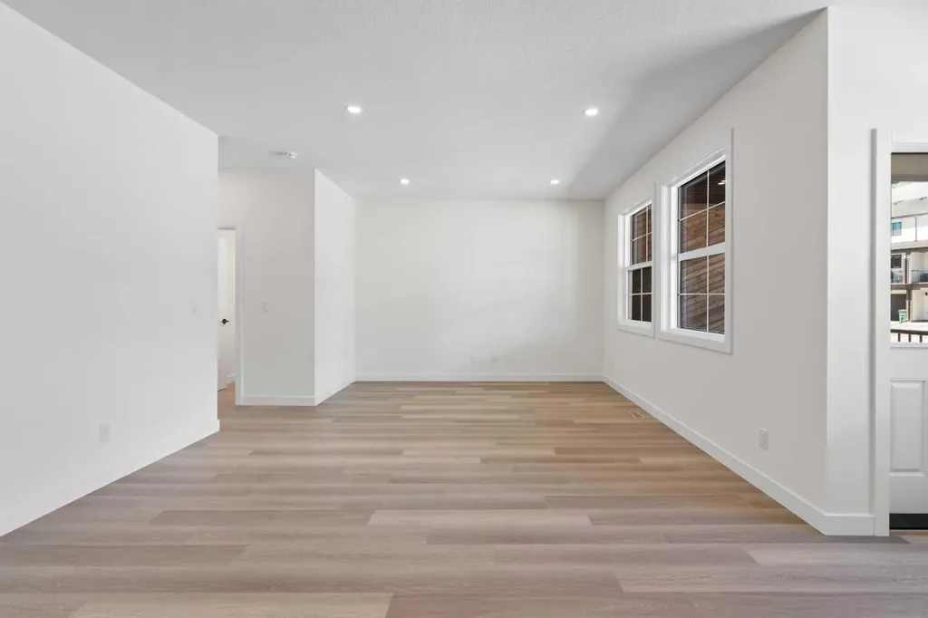 201 Cooperswood Green SW Airdrie AB T3B3Y6