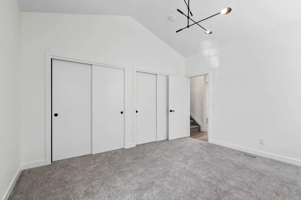 201 Cooperswood Green SW Airdrie AB T3B3Y6