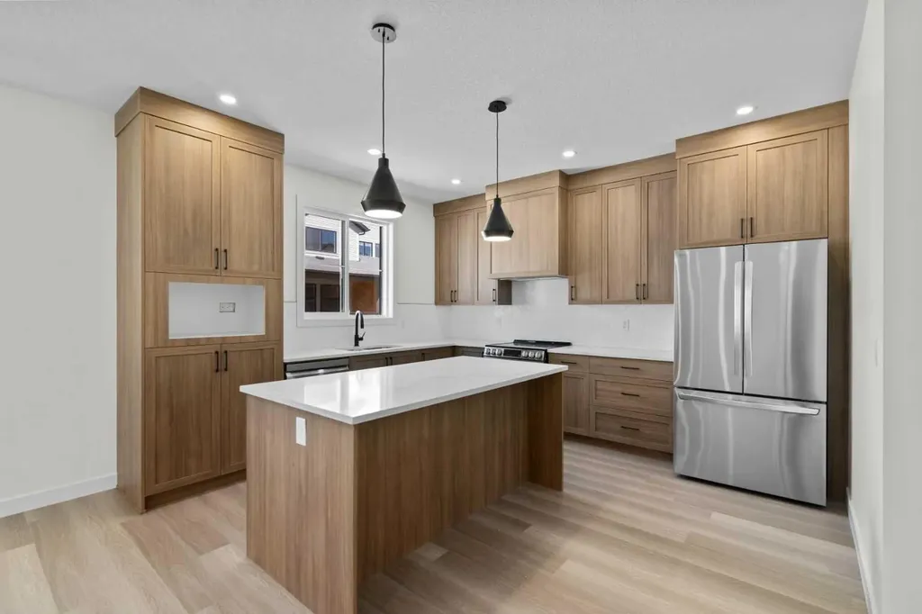 201 Cooperswood Green SW Airdrie AB T3B3Y6