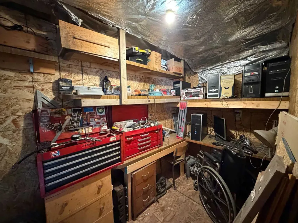 5139 51 Avenue Caroline AB T0M 0M0