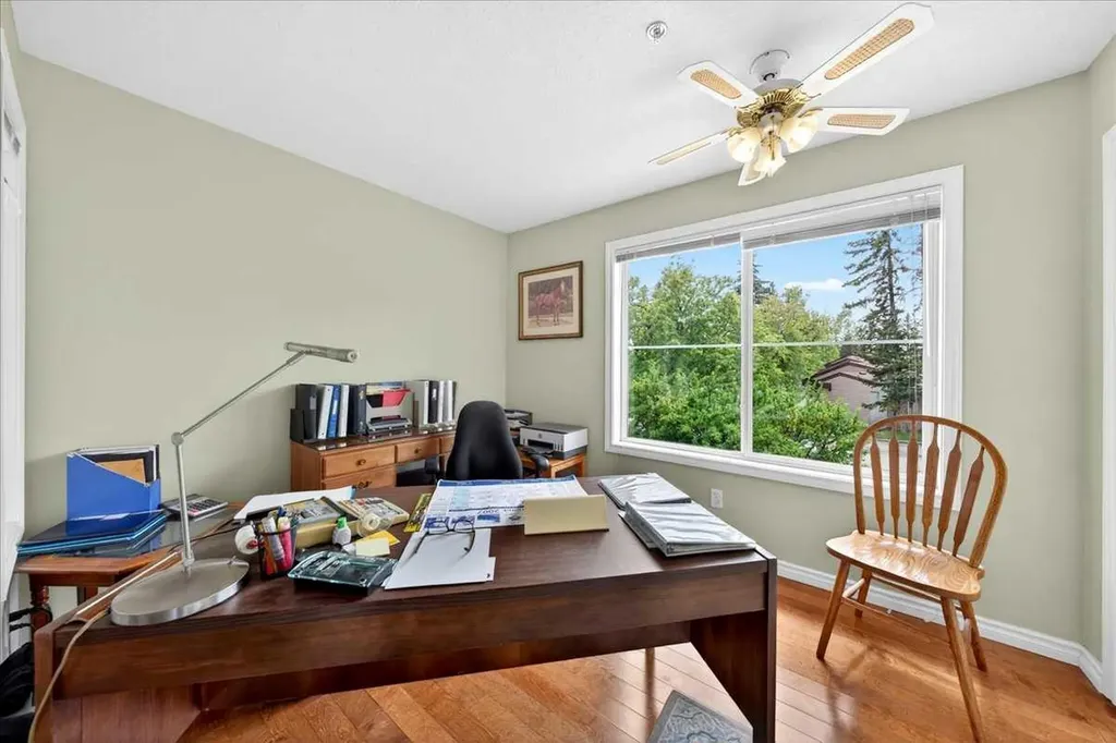 4507 45 Street SW Calgary AB T3E6K7
