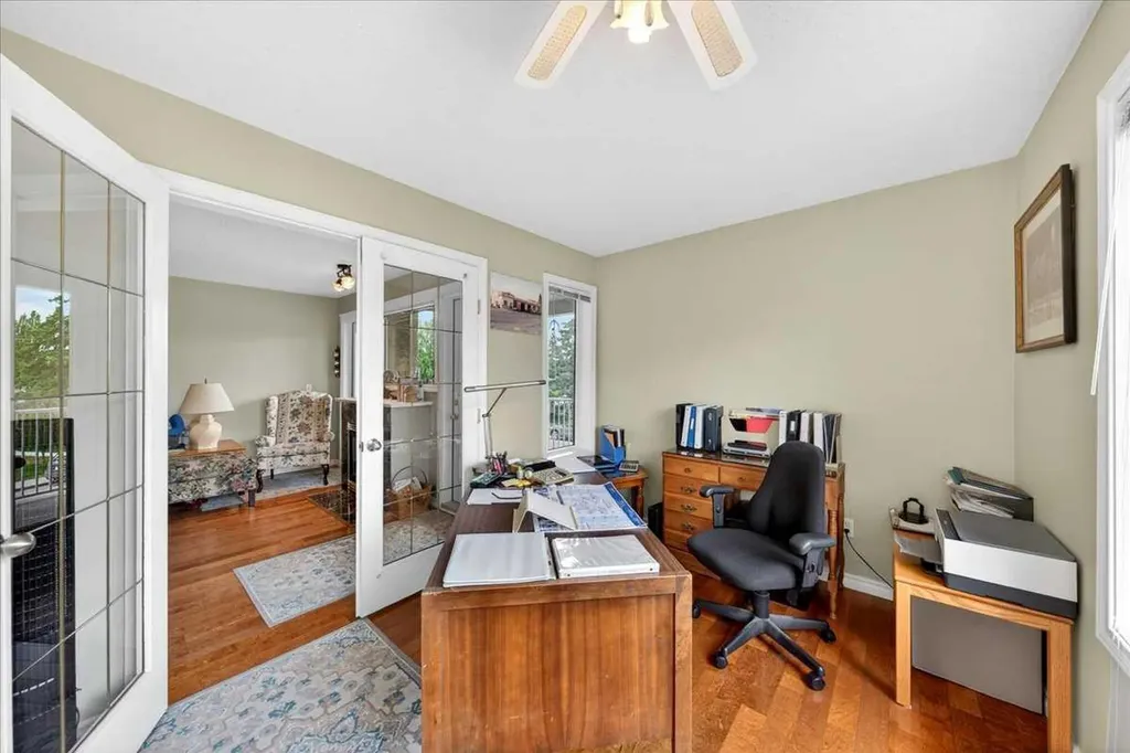 4507 45 Street SW Calgary AB T3E6K7