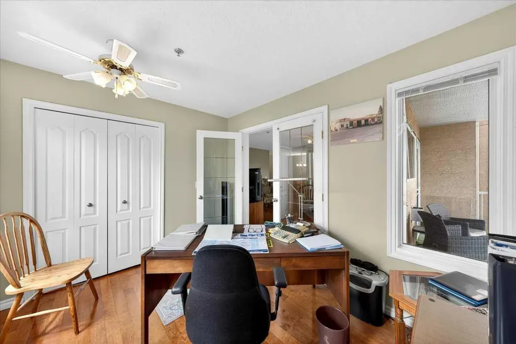 4507 45 Street SW Calgary AB T3E6K7