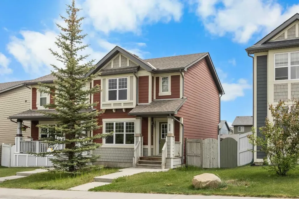 928 Panamount Boulevard NW Calgary AB T3K 0P4