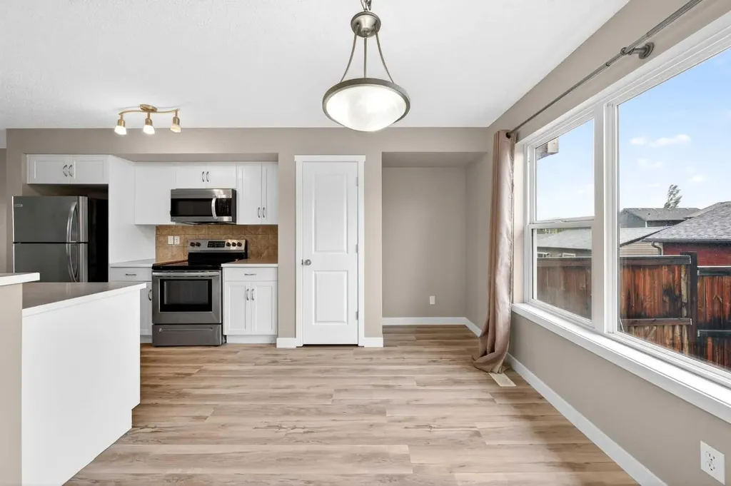 928 Panamount Boulevard NW Calgary AB T3K 0P4