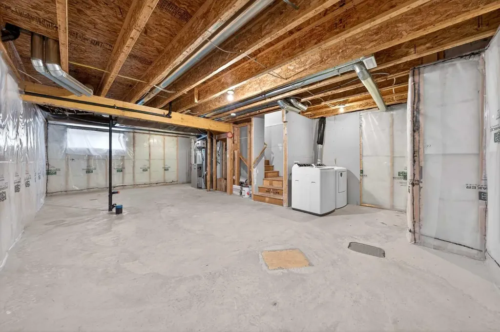 928 Panamount Boulevard NW Calgary AB T3K 0P4