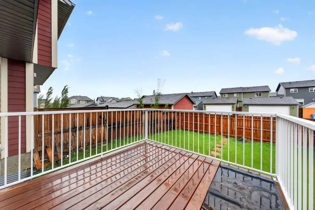 928 Panamount Boulevard NW Calgary AB T3K 0P4