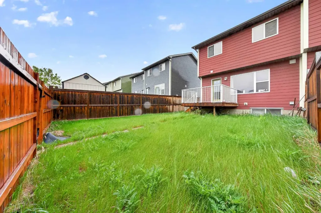928 Panamount Boulevard NW Calgary AB T3K 0P4