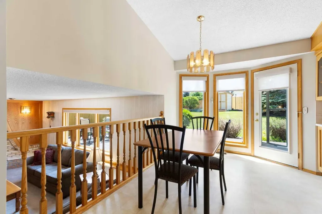 23 Millside Place SW Calgary AB T2Y 2R5