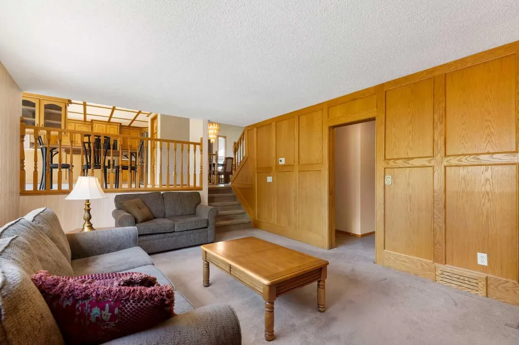 23 Millside Place SW Calgary AB T2Y 2R5