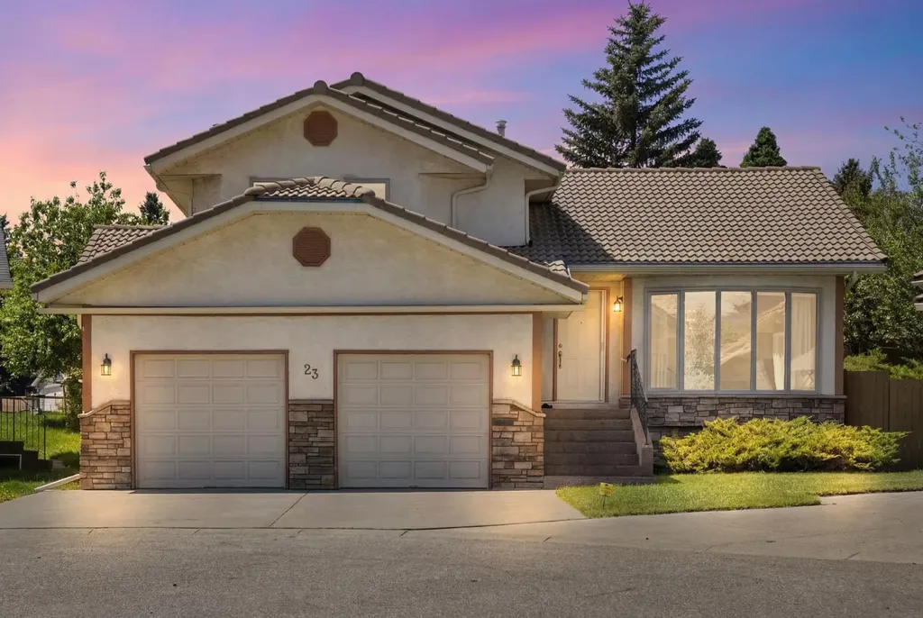 23 Millside Place SW Calgary AB T2Y 2R5