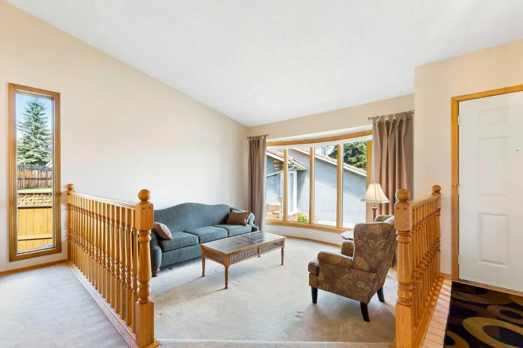 23 Millside Place SW Calgary AB T2Y 2R5