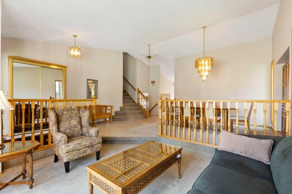 23 Millside Place SW Calgary AB T2Y 2R5