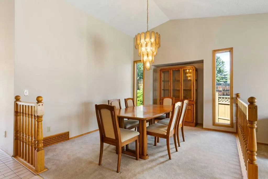 23 Millside Place SW Calgary AB T2Y 2R5
